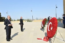 Azərbaycan və Türkiyə prezidentləri Şəhidlər xiyabanını ziyarət ediblər (FOTO)