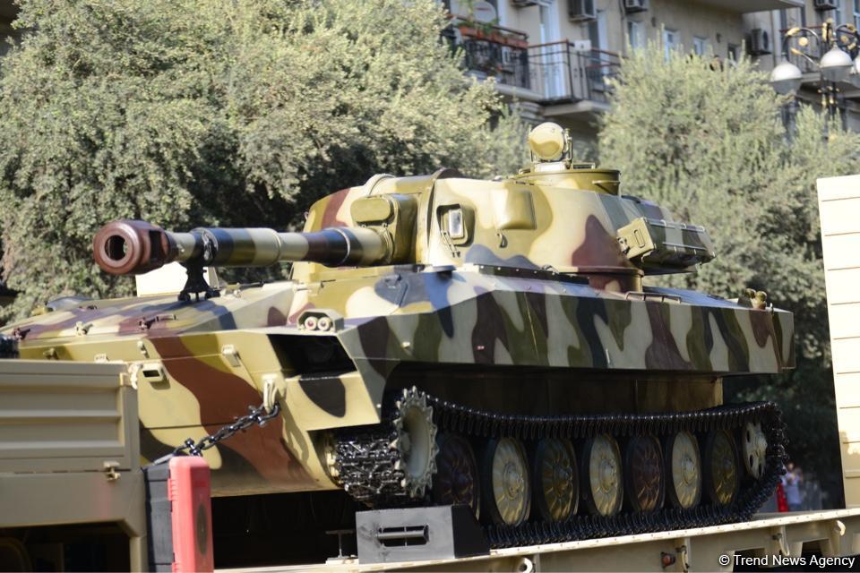 Bakının azad edilməsinin 100 illiyinə həsr olunmuş parad - FOTOSESSİYA