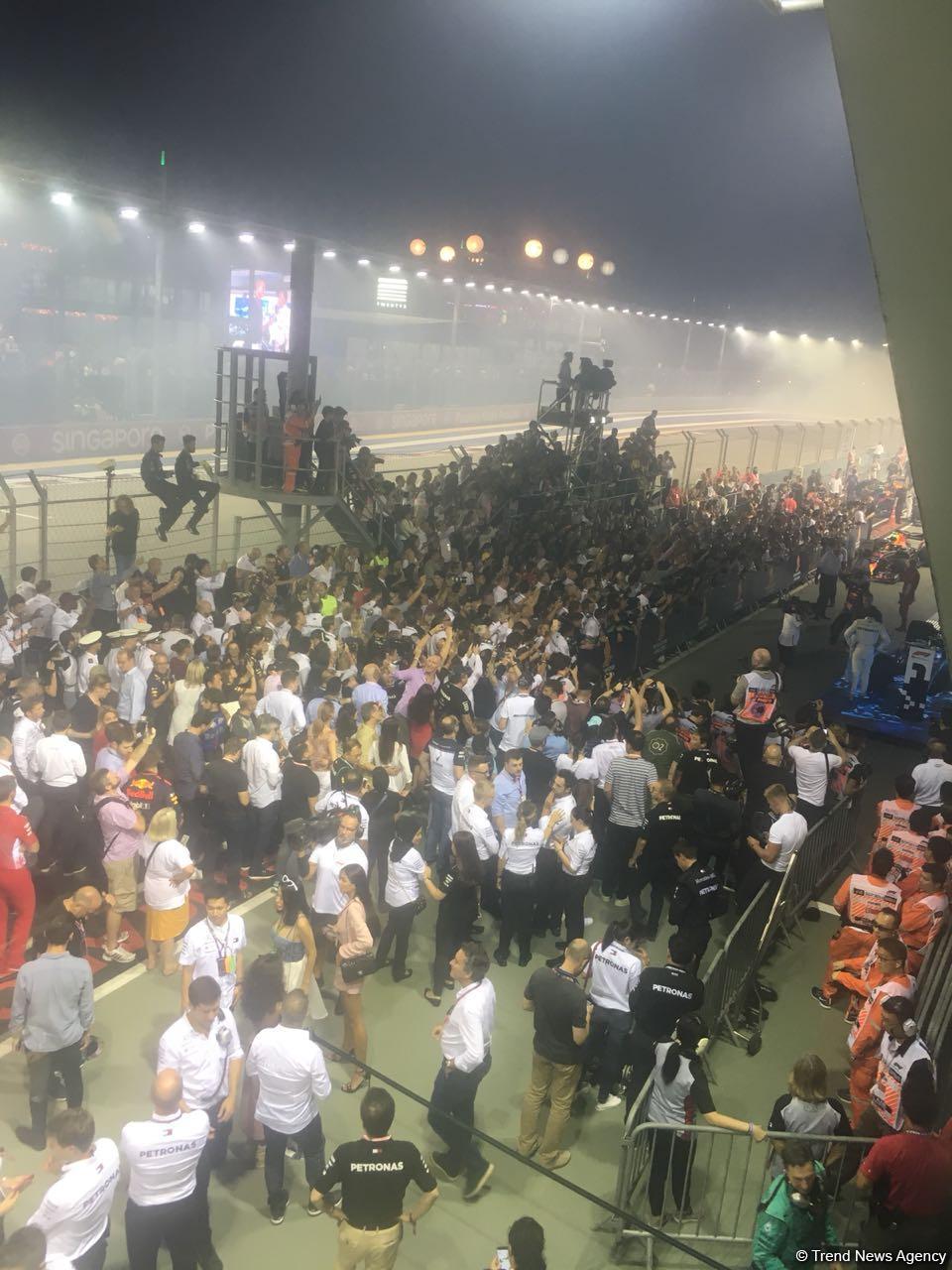 "Formula-1" Sinqapur Qran-Prisinin sonuncu günündən reportaj (FOTO/VİDEO)