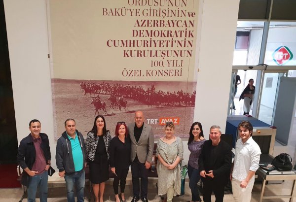 Aygün Səmədzadənin Bakının azad edilməsinin 100 illiyinə həsr olunmuş yeni əsərləri Türkiyədə təqdim olunub (FOTO/VİDEO)