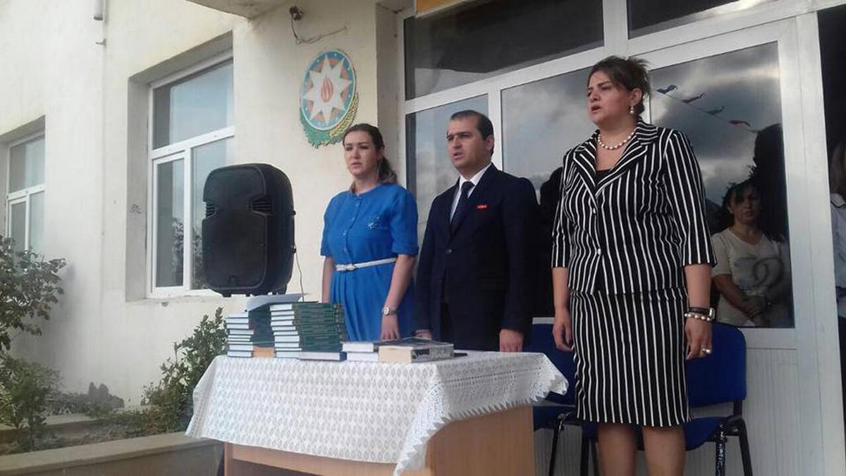 Bilik Fondu ilk dərs günündə maarifləndirici mühazirələr təşkil edib (FOTO)