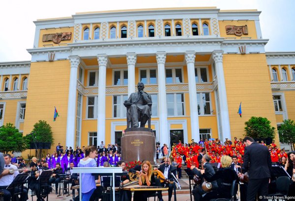 Milli Musiqi Günü münasibətilə Milli Konservatoriyada konsert proqramı təqdim olunub (FOTO)