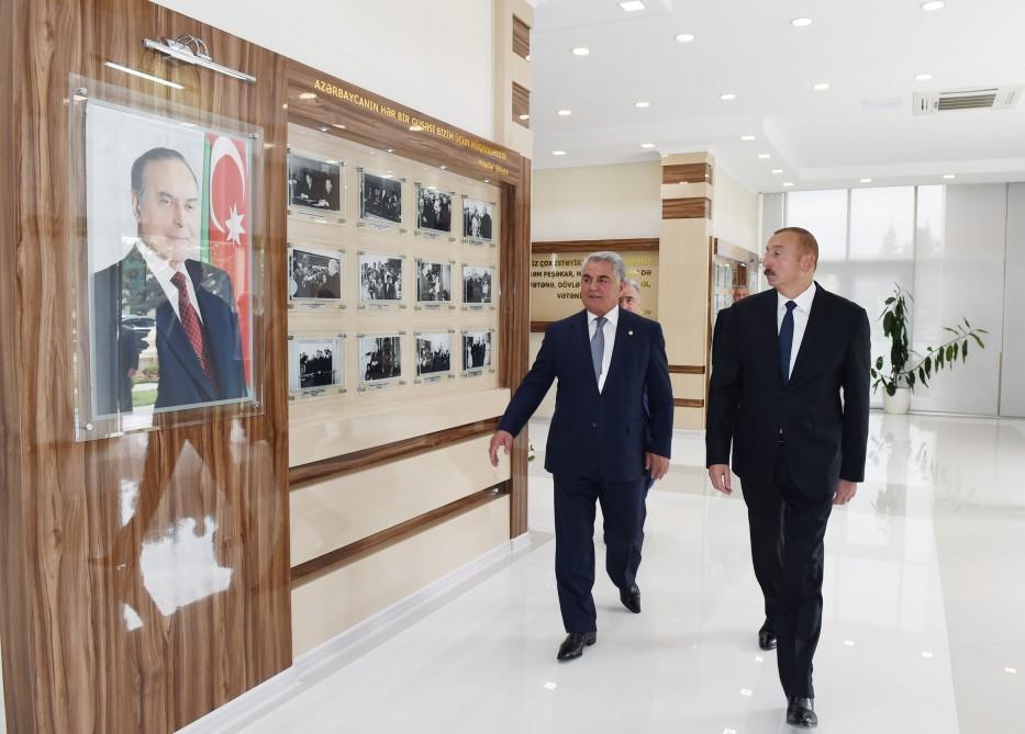 Prezident İlham Əliyev Biləsuvarda Gənclər Evinin açılışında iştirak edib (FOTO)