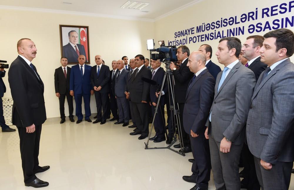 Prezident İlham Əliyev: Azərbaycan sənaye inkişafı istiqamətində çox düzgün yoldadır