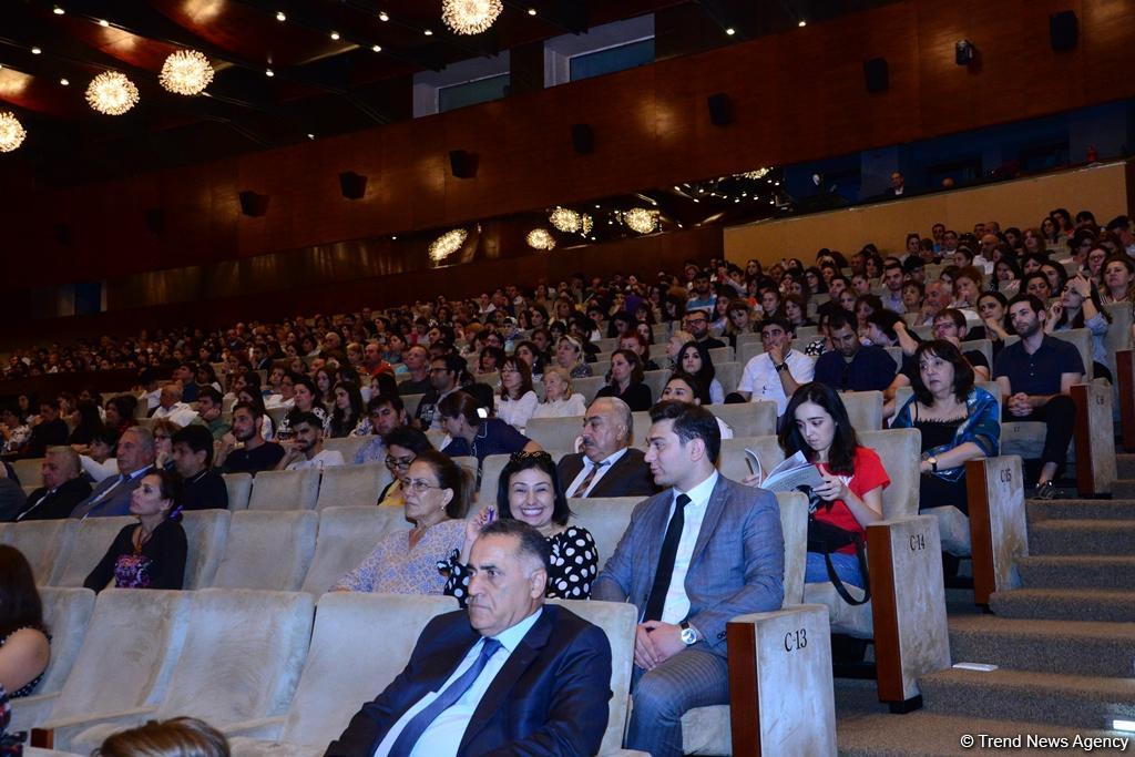 Üzeyir Hacıbəyli X Beynəlxalq Musiqi Festivalının təntənəli açılış mərasimi olub (FOTO)