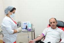 Bu saata Təzəpirdə Aşura ilə bağlı 130 nəfər qan verdi (FOTO)