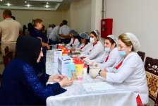 Bu saata Təzəpirdə Aşura ilə bağlı 130 nəfər qan verdi (FOTO)