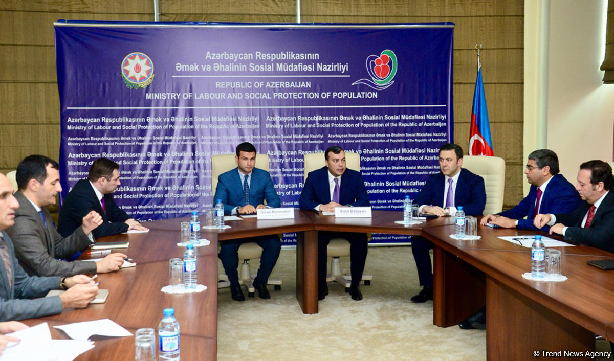 ƏƏSMN və Kiçik və Orta Biznesin İnkişafı Agentliyi memorandum imzalayıb (FOTO)
