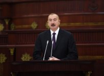 Prezident İlham Əliyev Milli Məclisdə Azərbaycan parlamentinin 100 illiyi münasibətilə təntənəli iclasda iştirak edib (YENİLƏNİB-4) (FOTO)