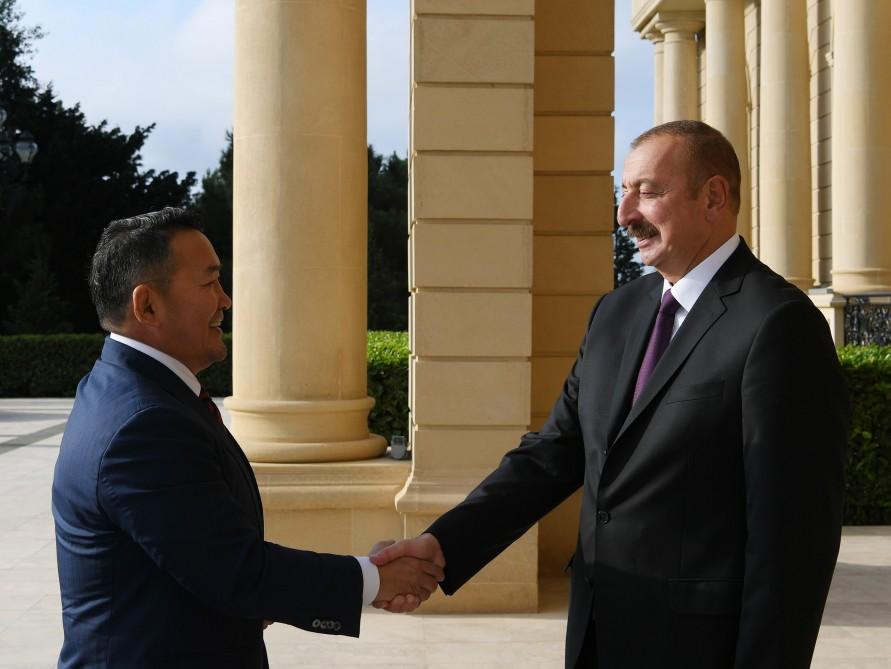 Azərbaycan və Monqolustan prezidentlərinin görüşü olub (FOTO) (YENİLƏNİB)