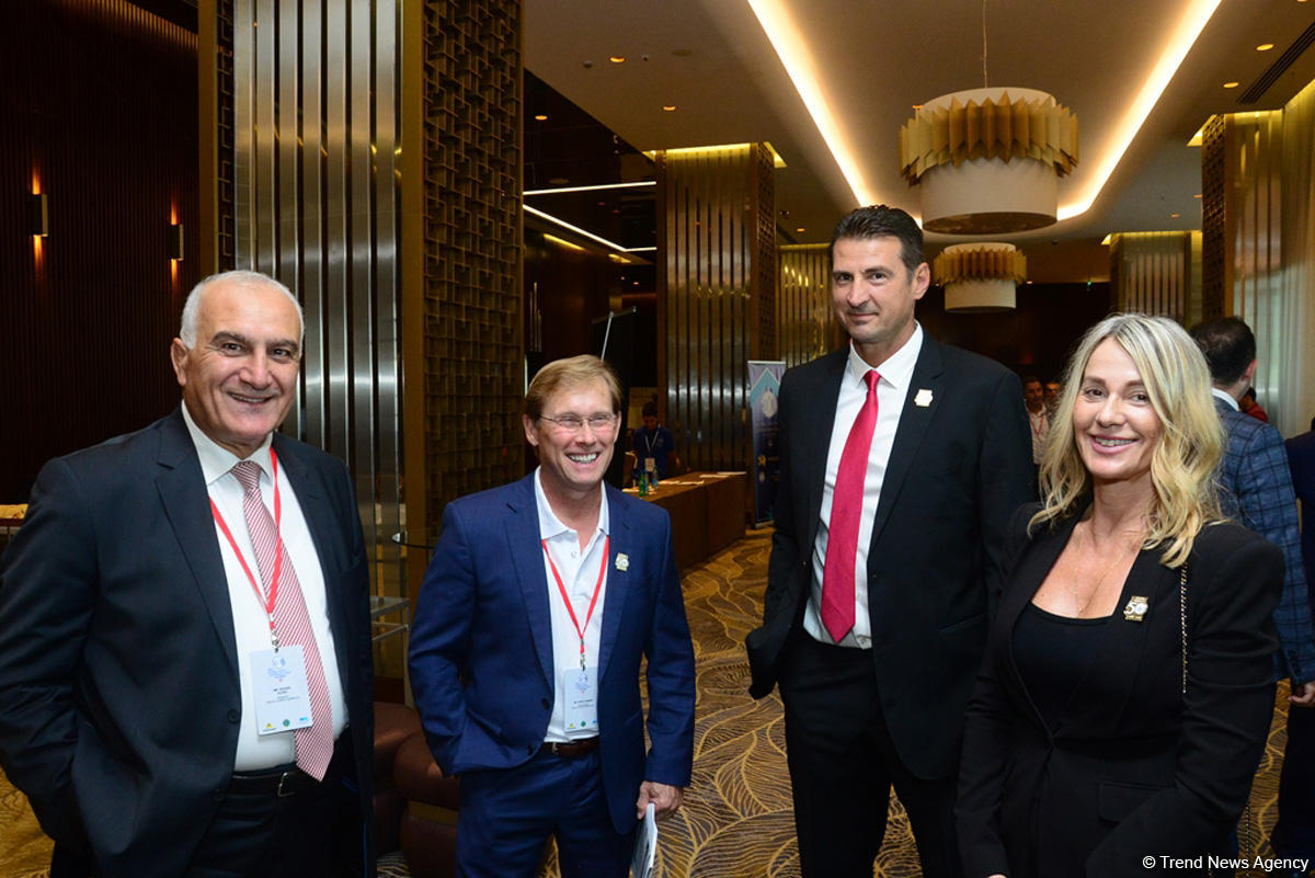 Bakıda Xüsusi Olimpiya Hərəkatı Gənc Liderlər forumu öz işinə başlayıb (FOTO)