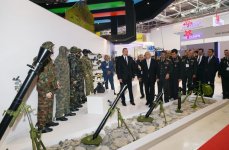 Prezident İlham Əliyev üçüncü “ADEX-2018” Azərbaycan Beynəlxalq müdafiə sərgisi ilə tanış olub (FOTO) (YENİLƏNİB)