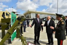 Prezident İlham Əliyev üçüncü “ADEX-2018” Azərbaycan Beynəlxalq müdafiə sərgisi ilə tanış olub (FOTO) (YENİLƏNİB)