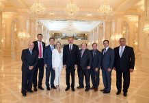 Prezident İlham Əliyev Xüsusi Olimpiya Komitəsinin sədrinin başçılıq etdiyi nümayəndə heyətini qəbul edib (FOTO)