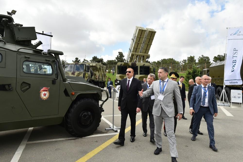 Prezident İlham Əliyev üçüncü “ADEX-2018” Azərbaycan Beynəlxalq müdafiə sərgisi ilə tanış olub (FOTO) (YENİLƏNİB)
