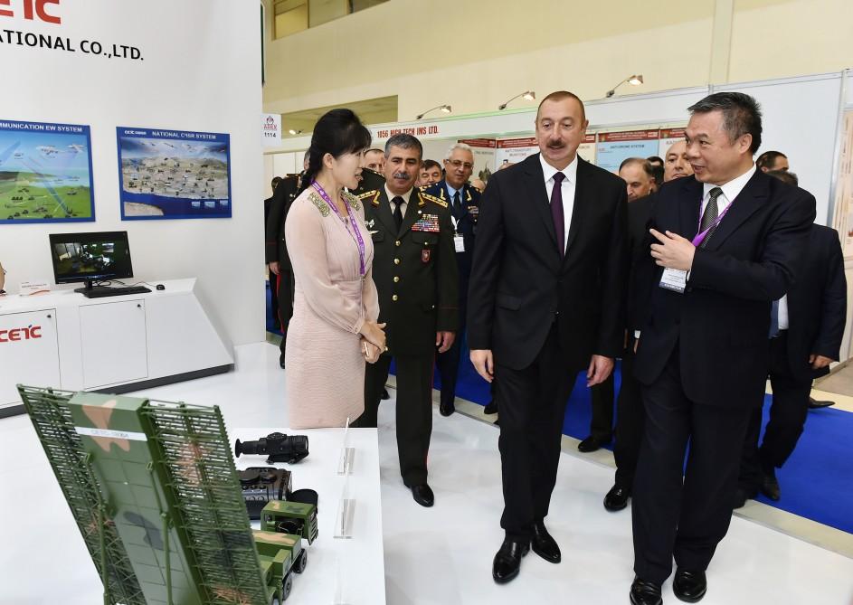Prezident İlham Əliyev üçüncü “ADEX-2018” Azərbaycan Beynəlxalq müdafiə sərgisi ilə tanış olub (FOTO) (YENİLƏNİB)