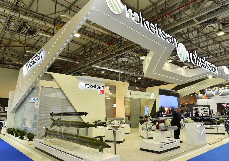 Prezident İlham Əliyev üçüncü “ADEX-2018” Azərbaycan Beynəlxalq müdafiə sərgisi ilə tanış olub (FOTO) (YENİLƏNİB)