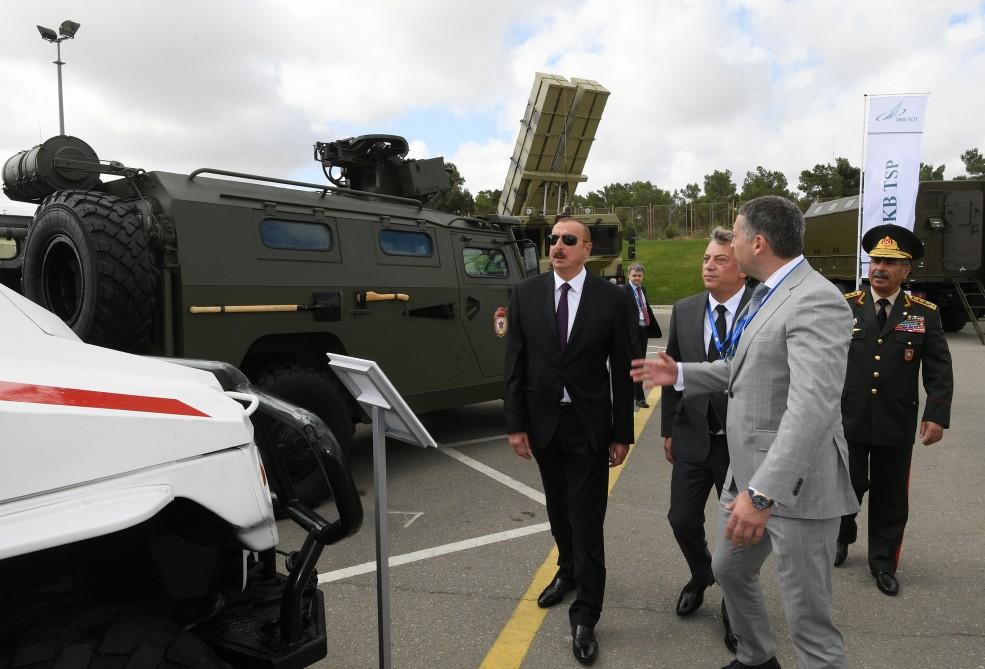 Prezident İlham Əliyev üçüncü “ADEX-2018” Azərbaycan Beynəlxalq müdafiə sərgisi ilə tanış olub (FOTO) (YENİLƏNİB)