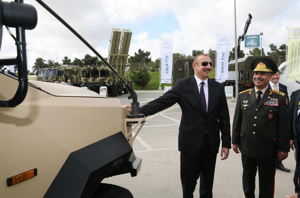 Prezident İlham Əliyev üçüncü “ADEX-2018” Azərbaycan Beynəlxalq müdafiə sərgisi ilə tanış olub (FOTO) (YENİLƏNİB)