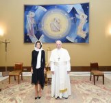 Azərbaycanın Birinci vitse-prezidenti Mehriban Əliyeva Roma Papası Fransisk ilə görüşüb (FOTO) (YENİLƏNİB)