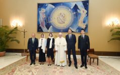 Azərbaycanın Birinci vitse-prezidenti Mehriban Əliyeva Roma Papası Fransisk ilə görüşüb (FOTO) (YENİLƏNİB)