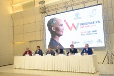 Sofiya adlı robot Bakıda "İnnovasiyalar həftəsi"ndə iştirak edəcək (FOTO)