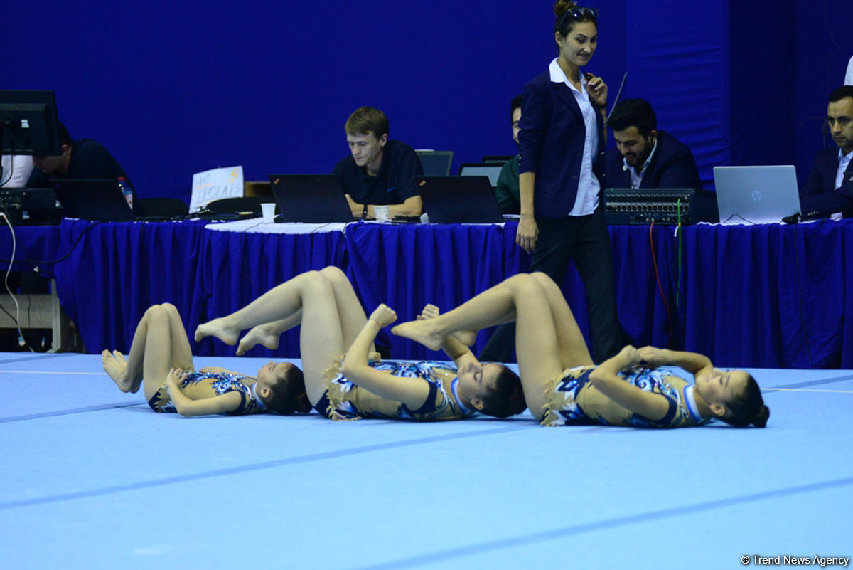 Akrobatika gimnastikası üzrə 25-ci Azərbaycan və Bakı birinciliyinə start verildi (FOTO)