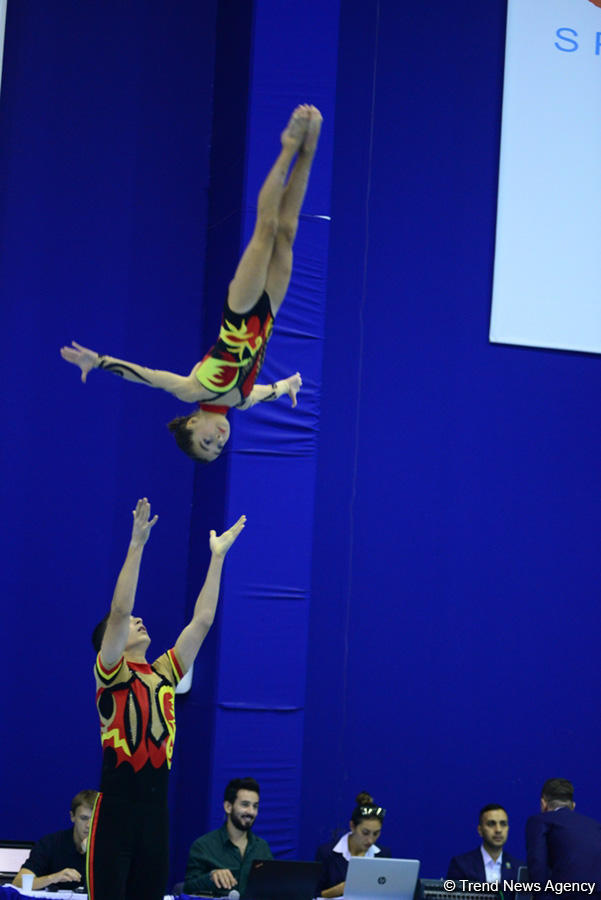 Akrobatika gimnastikası üzrə 25-ci Azərbaycan və Bakı birinciliyinə start verildi (FOTO)