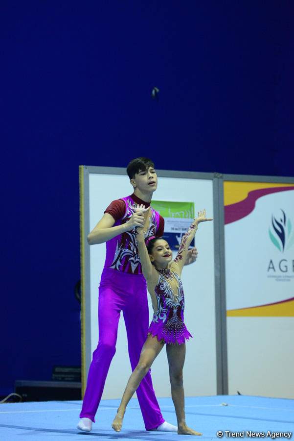 Akrobatika gimnastikası üzrə 25-ci Azərbaycan və Bakı birinciliyinə start verildi (FOTO)