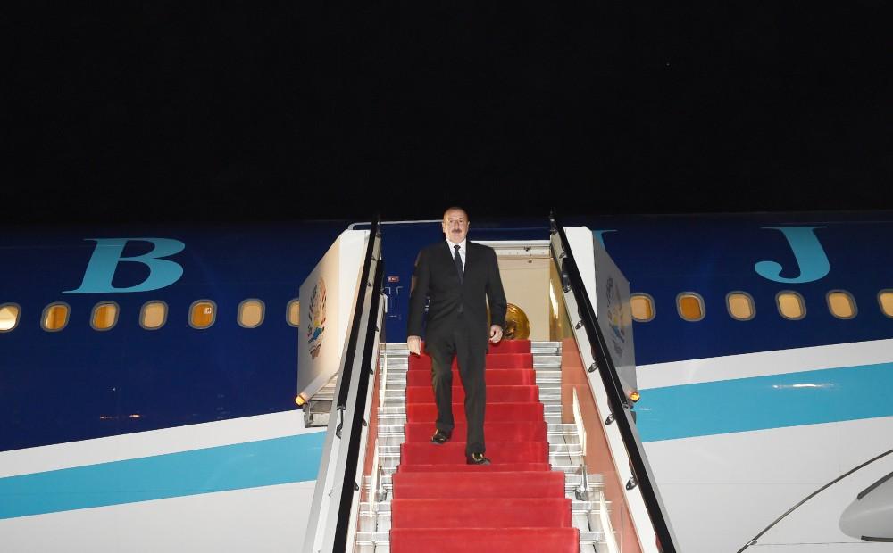 Azərbaycan Prezidenti İlham Əliyev Tacikistana səfərə gəlib (FOTO)