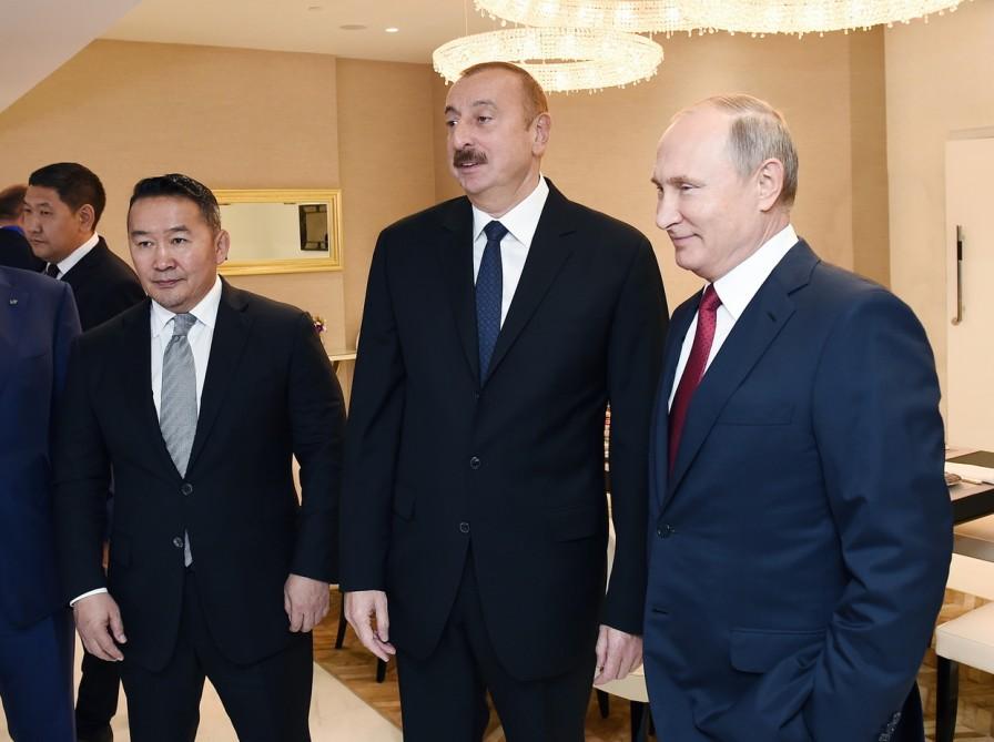 Azərbaycanın Prezidenti və Birinci vitse-prezidenti, Rusiya və Monqolustan prezidentləri cüdo üzrə dünya çempionatının qarışıq komanda yarışlarına baxıblar (YENİLƏNİB-2) (FOTO)