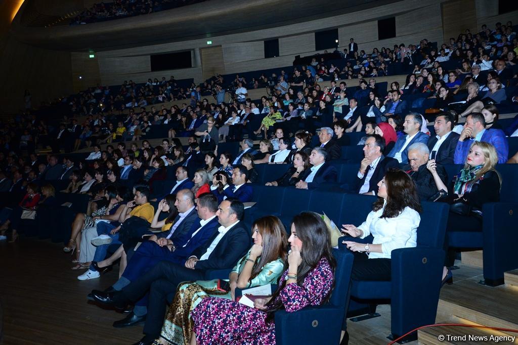 Üzeyir Hacıbəyli X Beynəlxalq Musiqi Festivalı başa çatıb (FOTO)