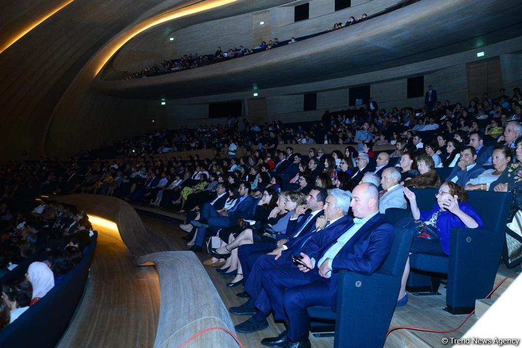 Üzeyir Hacıbəyli X Beynəlxalq Musiqi Festivalı başa çatıb (FOTO)