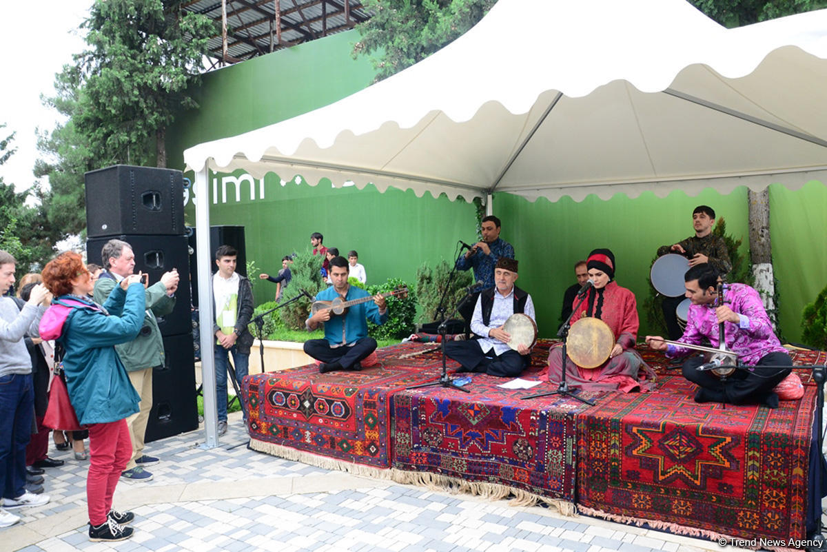 Şamaxıda Nəsimi – şeir, incəsənət və mənəviyyat festivalının təntənəli açılış mərasimi olub (YENİLƏNİB) (FOTO)