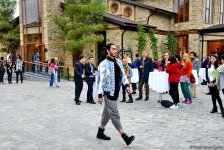Şamaxıda Nəsimi Festivalı çərçivəsində "Həssas dəb" defilesi keçirilib (FOTO)