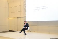 Heydər Əliyev Mərkəzində məşhur almaniyalı alim Mixael Hess “Nəsimi dühası müasir kontekstdə” mövzusunda mühazirə deyib (FOTO)