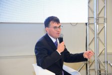 Heydər Əliyev Mərkəzində məşhur almaniyalı alim Mixael Hess “Nəsimi dühası müasir kontekstdə” mövzusunda mühazirə deyib (FOTO)