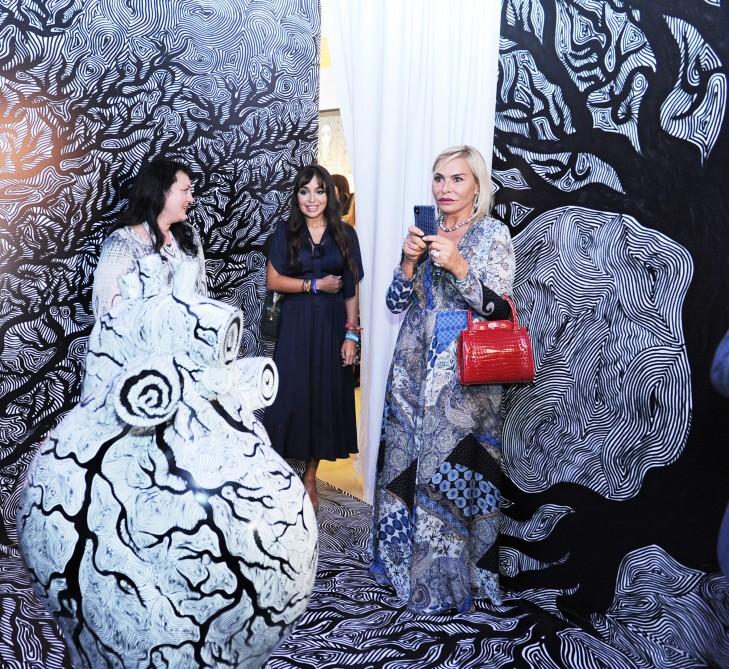 Leyla Əliyeva Heydər Əliyev Mərkəzində Nəsimi – şeir, sənət və mənəviyyat Festivalı çərçivəsində sərgilərin açılışında iştirak edib (FOTO)