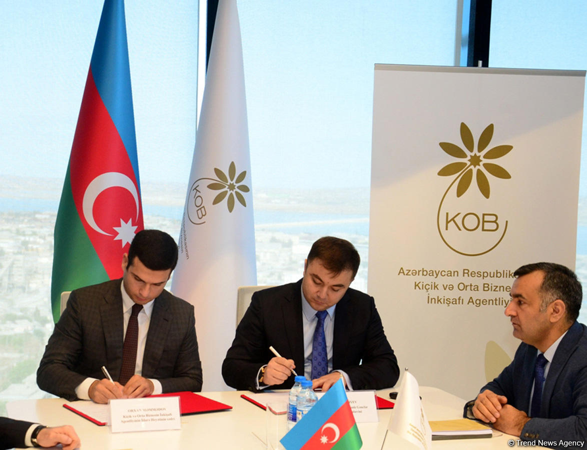 Kiçik və Orta Biznesin İnkişafı Agentliyi və Rusiyanın Azərbaycanlı Gənclər Birliyi arasında Memorandum imzalanıb (FOTO)