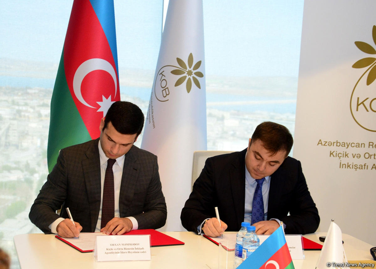 Kiçik və Orta Biznesin İnkişafı Agentliyi və Rusiyanın Azərbaycanlı Gənclər Birliyi arasında Memorandum imzalanıb (FOTO)