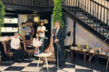 Nəsimi şeir məclisində Heydər Əliyev Fondunun vitse-prezidenti Leyla Əliyevanın “Spasibo” və “Molçaniye” kitablarının təqdimatı olub (FOTO)