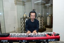 Nəsimi Festivalı çərçivəsində Şirvanşahlar sarayında maraqlı musiqi layihəsi təqdim edilib (FOTO)