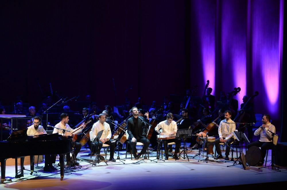 Heydər Əliyev Mərkəzində Nəsimi – şeir, incəsənət və mənəviyyat Festivalının təntənəli açılışı olub (FOTO)