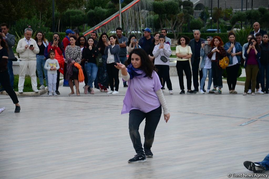Nəsimi Festivalı çərçivəsində “DanceAbility” inklüziv rəqs qrupunun konserti olub (FOTO)