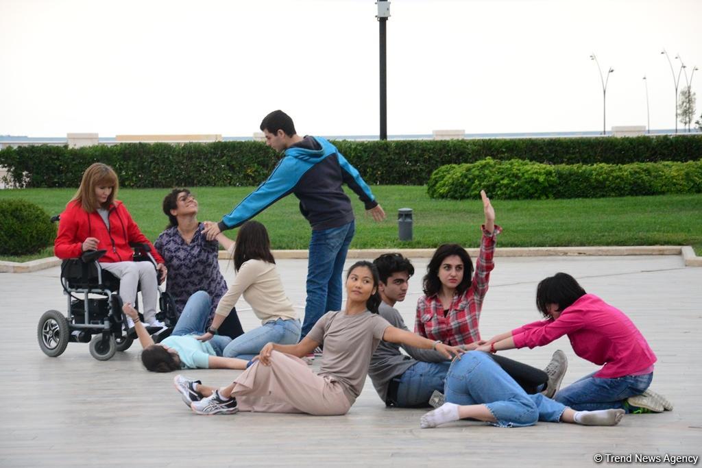 Nəsimi Festivalı çərçivəsində “DanceAbility” inklüziv rəqs qrupunun konserti olub (FOTO)