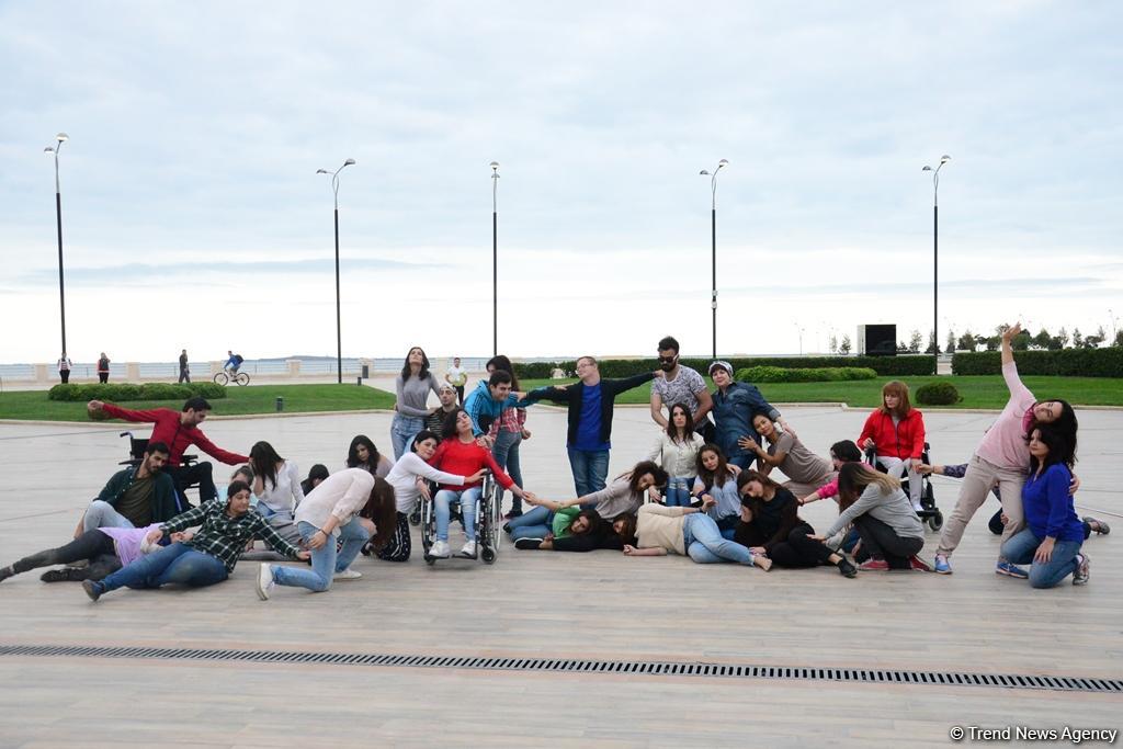 Nəsimi Festivalı çərçivəsində “DanceAbility” inklüziv rəqs qrupunun konserti olub (FOTO)