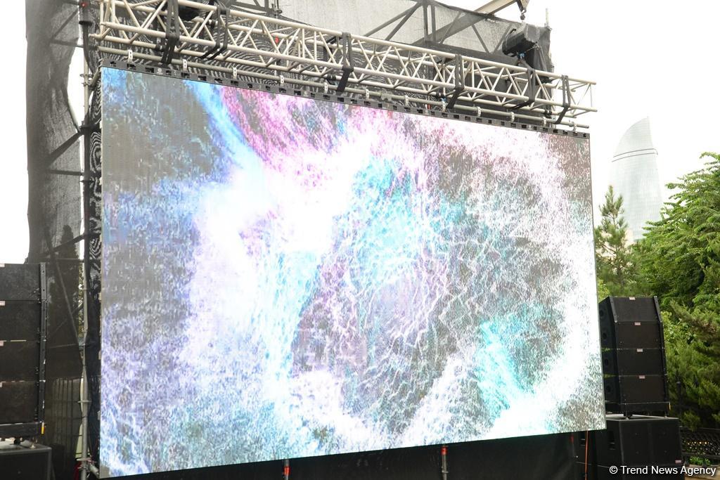 Nəsimi Festivalı çərçivəsində Şirvanşahlar sarayında maraqlı musiqi layihəsi təqdim edilib (FOTO)