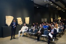 Nəsimi Festivalı çərçivəsində Vaşinqtonla telekörpü - Ceremi Rifkinin mühazirəsi keçirilib (FOTO)