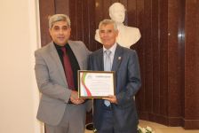 Bilik Fondu Şirvan müəllimlərini təbrik etdi (FOTO)