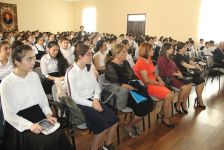 Bilik Fondu Şirvan müəllimlərini təbrik etdi (FOTO)